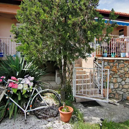 Σπίτι διακοπών Countryside With Garden & View